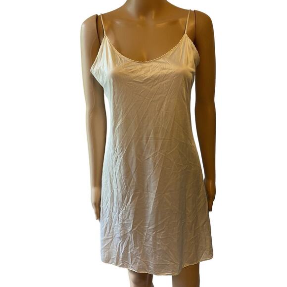 Vintage Vanity Fair Nylon Slip Dress Nightie Lingerie Sz 34 18/40 Ivory Romantic - Picture 1 of 7
